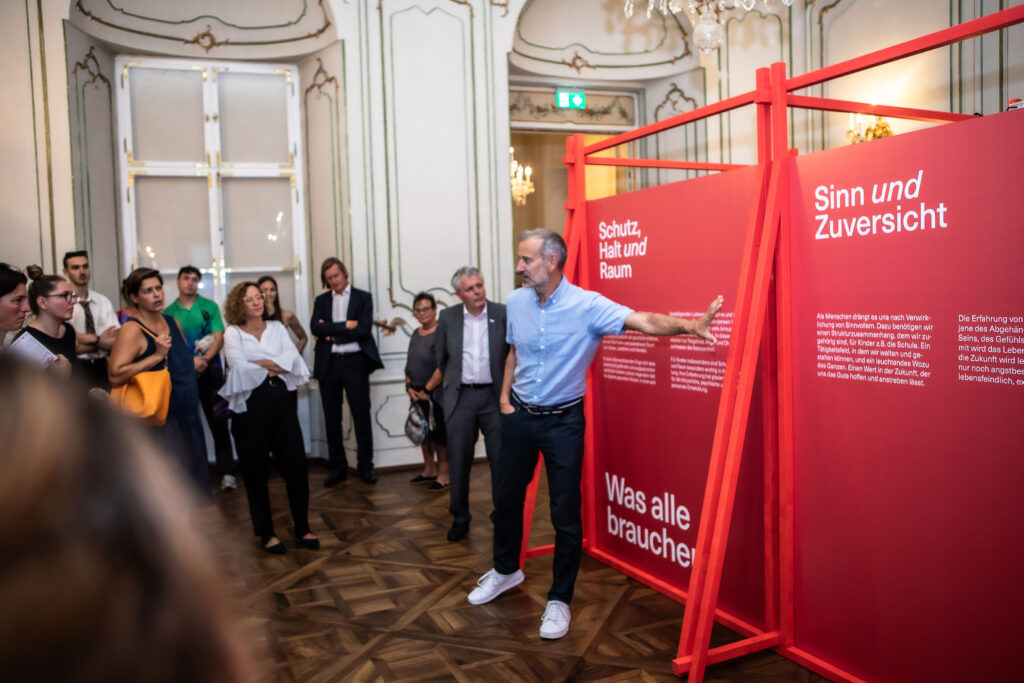 ifz_Ausstellungseröffnung Ein gutes Leben für alle_Graz_06