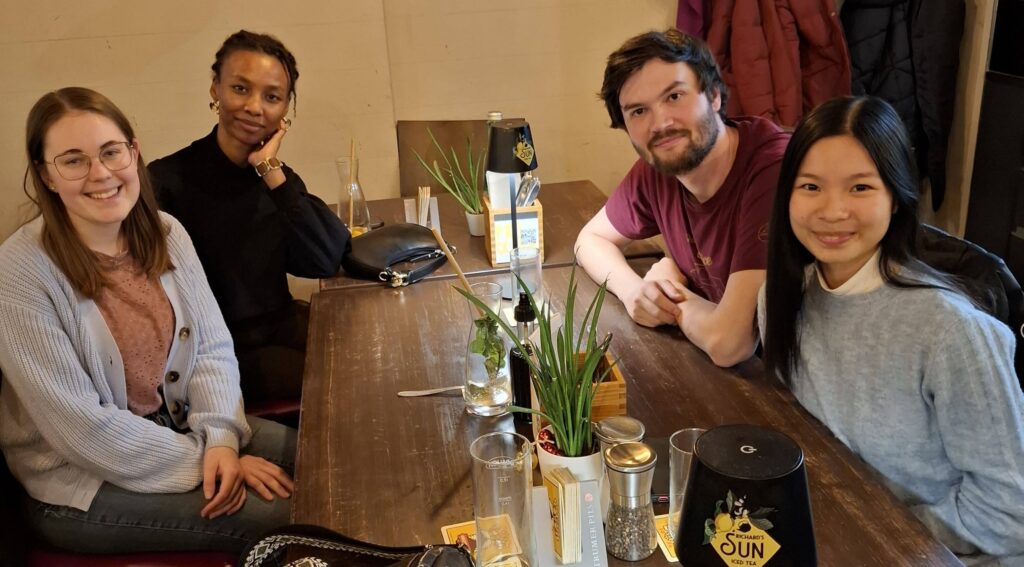 ifz Buddy Stammtisch_quer